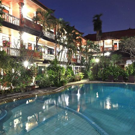 Kuta Dormitory At Simpang Inn Экстерьер фото