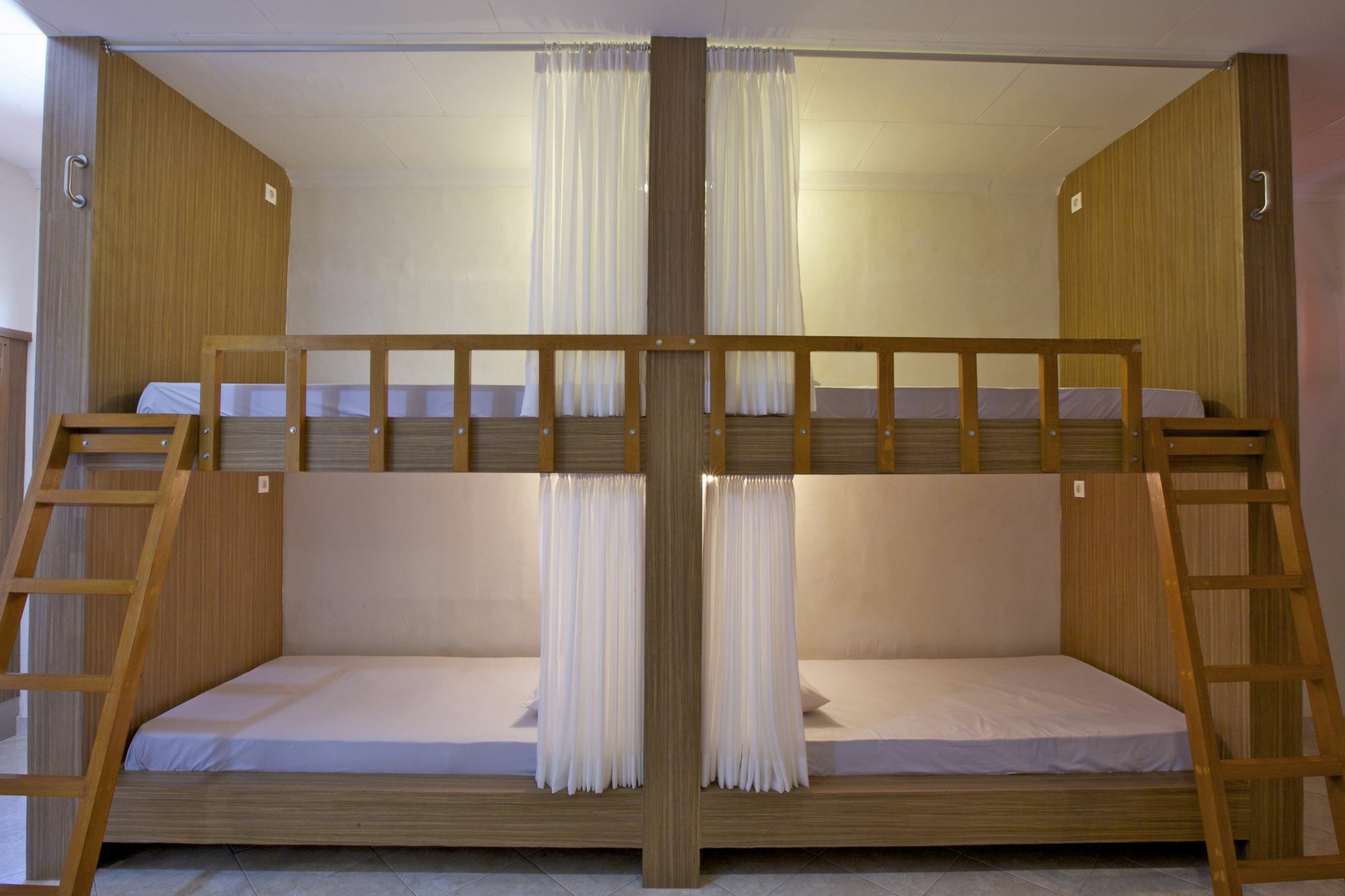 Kuta Dormitory At Simpang Inn Экстерьер фото